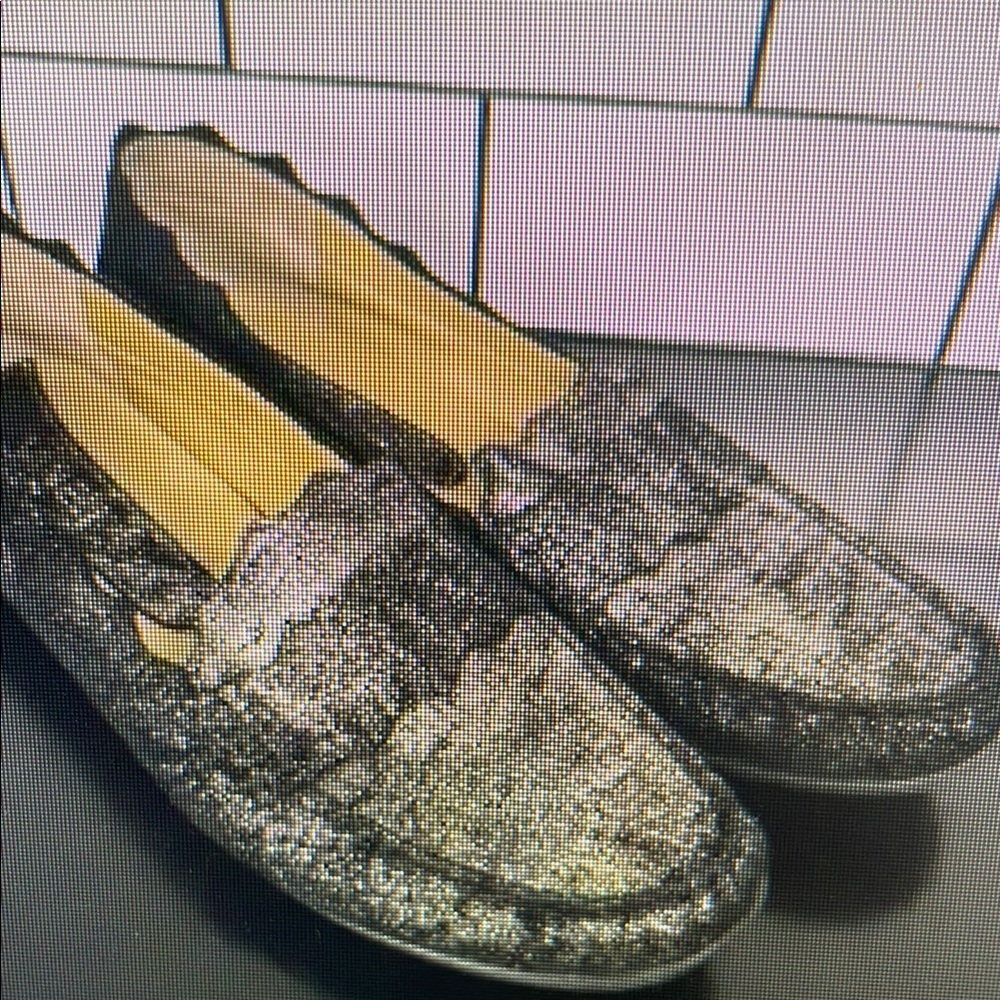 Elegant Black Glitter Loafers